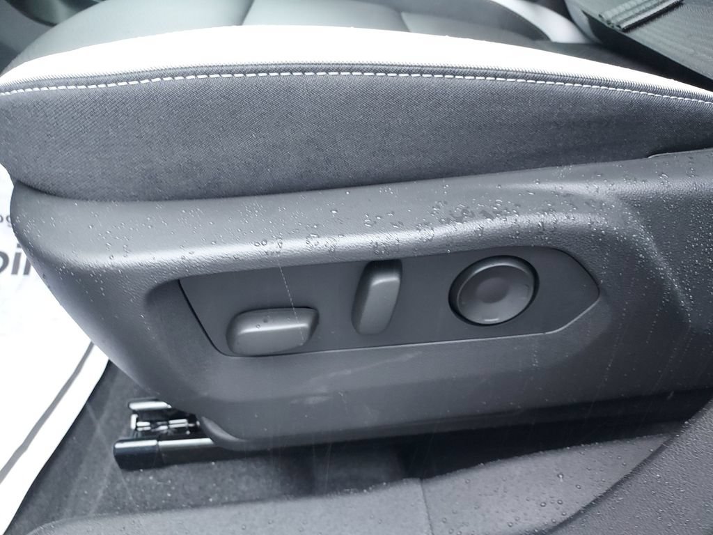 New 2026 Buick Envision Sport Touring AWD/4WD image 18