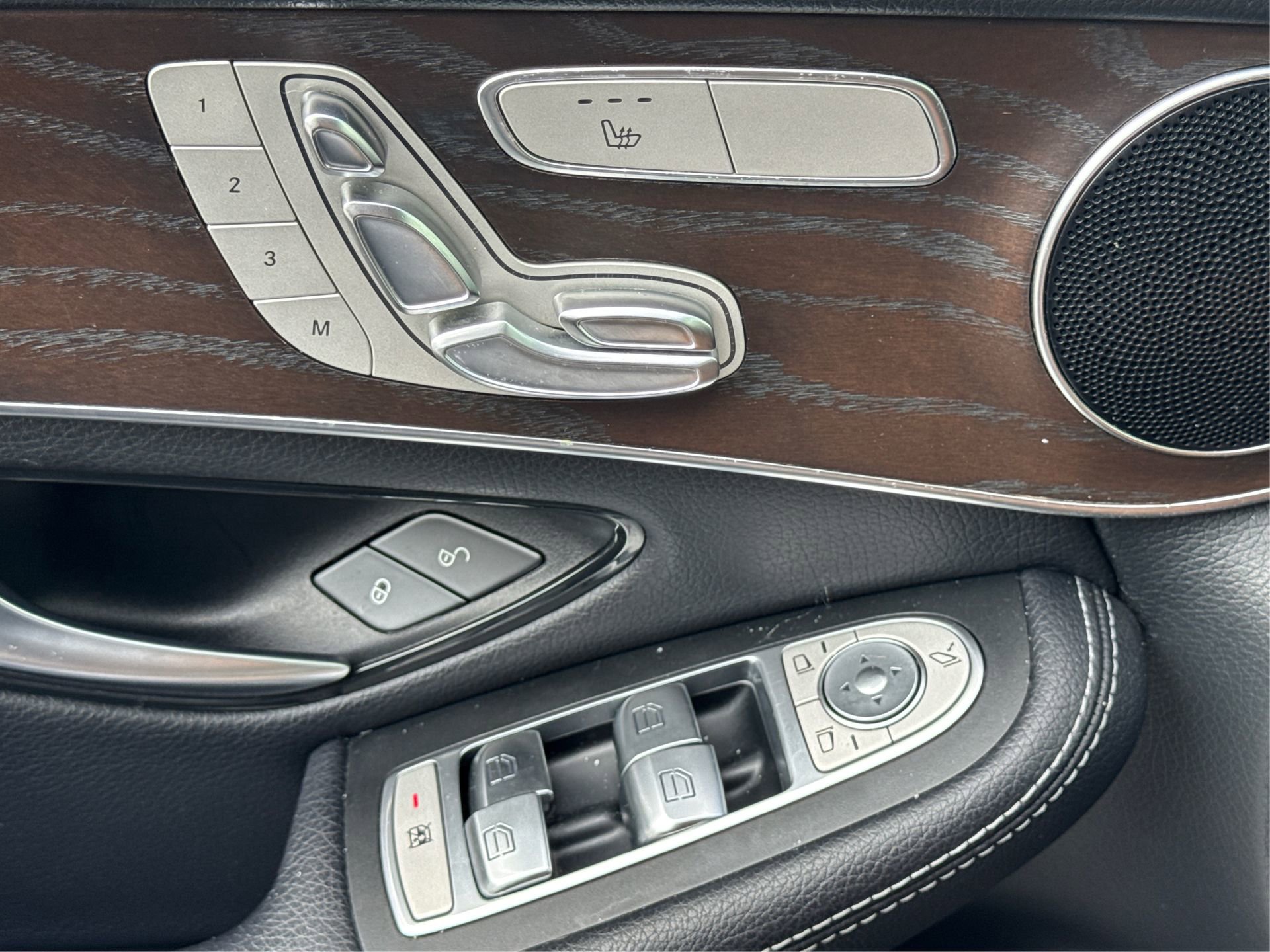 Used 2019 Mercedes-Benz GLC 300 image 36