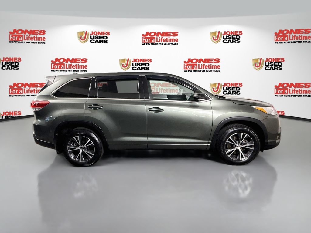Certified 2018 Toyota Highlander Plus AWD/4WD image 15
