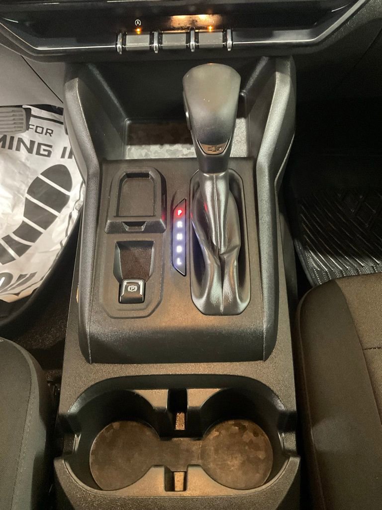 Used 2023 Chevrolet Colorado W/T image 18