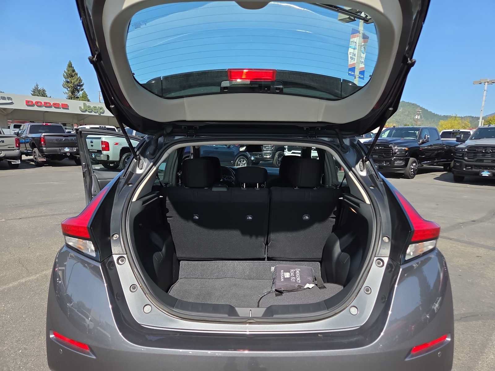 Used 2024 Nissan Leaf SV Plus FWD image 27