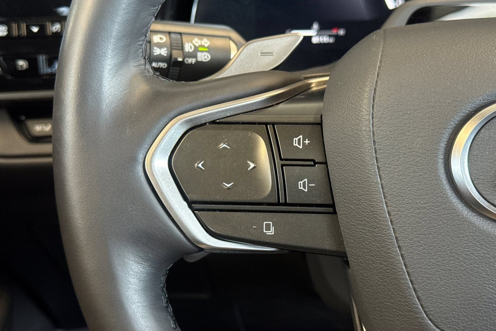 Used 2025 Lexus TX 350 AWD w/ Technology Package image 35