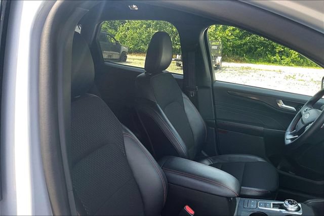 Used 2025 Ford Escape ST-Line FWD image 7