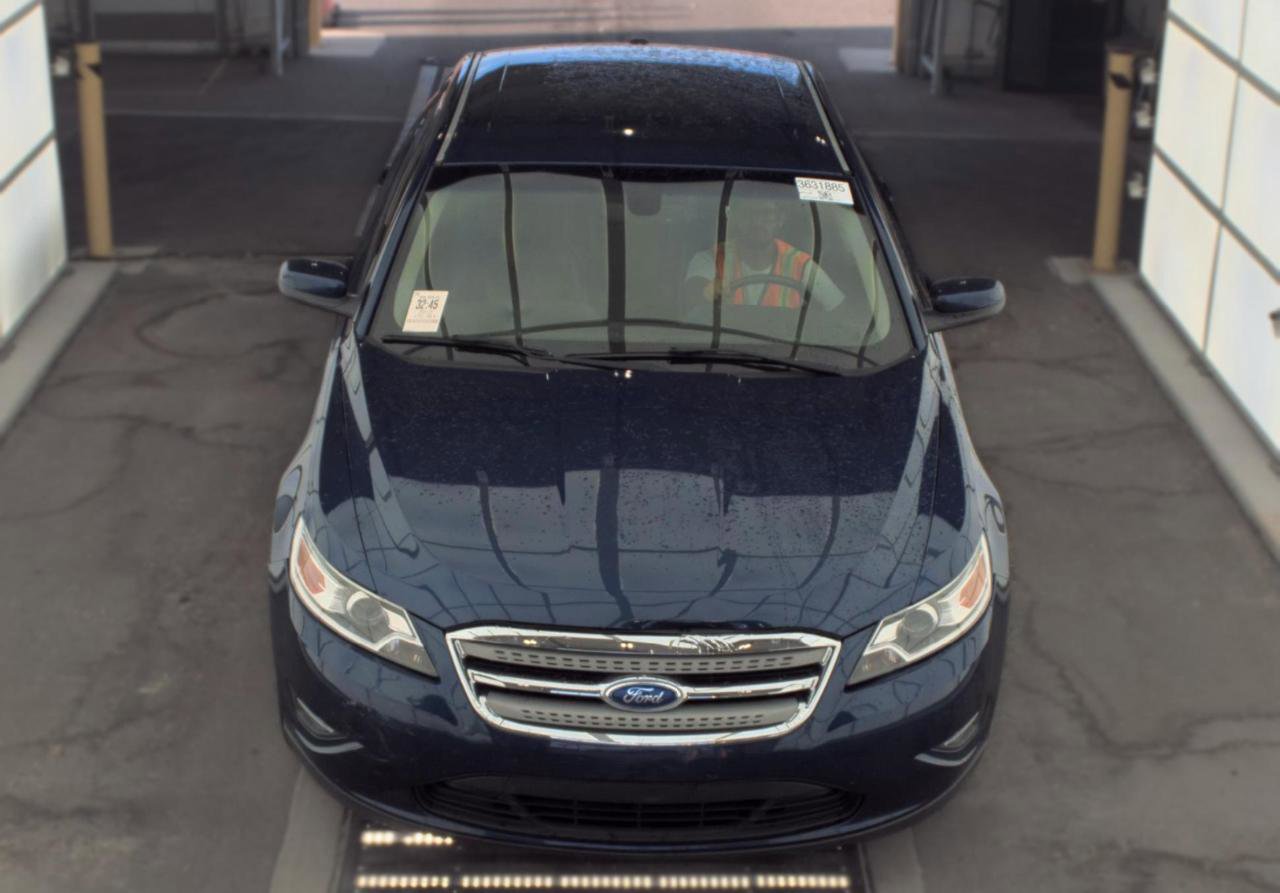 Used 2012 Ford Taurus SEL FWD image 2