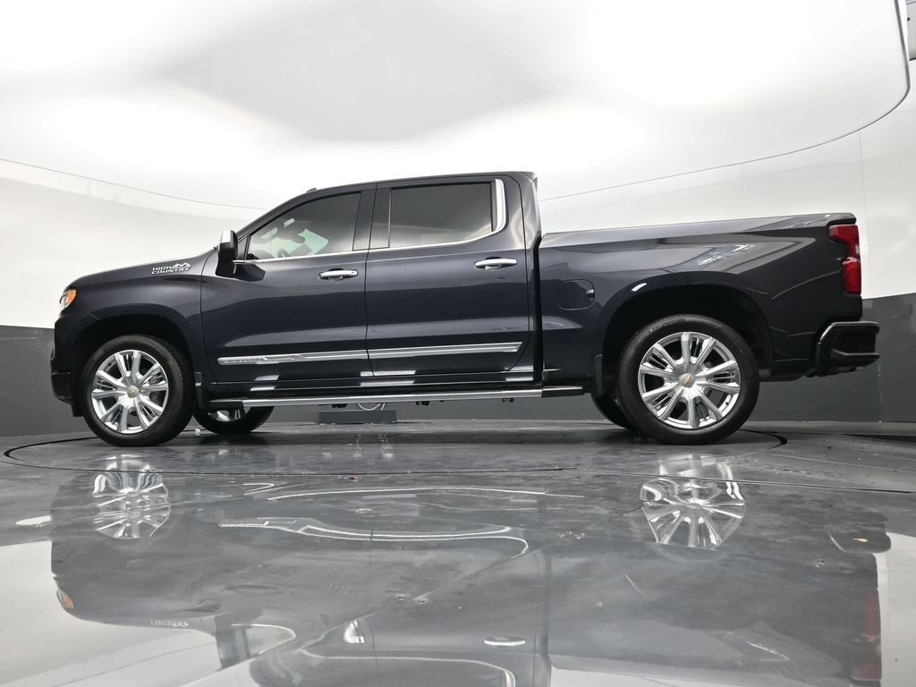 Used 2024 Chevrolet Silverado 1500 High Country w/ High Country Premium Package AWD/4WD image 22