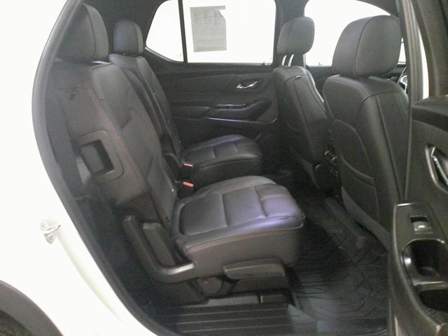 Used 2023 Chevrolet Traverse RS image 24