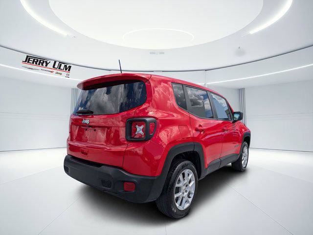 Certified 2023 Jeep Renegade Latitude AWD/4WD image 3