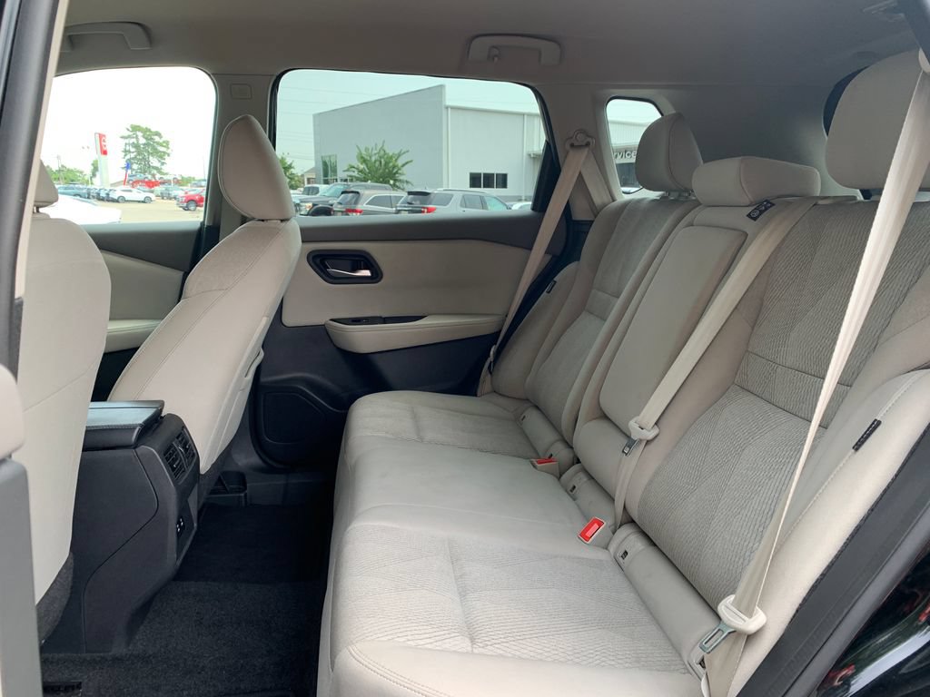 Used 2025 Nissan Rogue SV AWD/4WD image 23