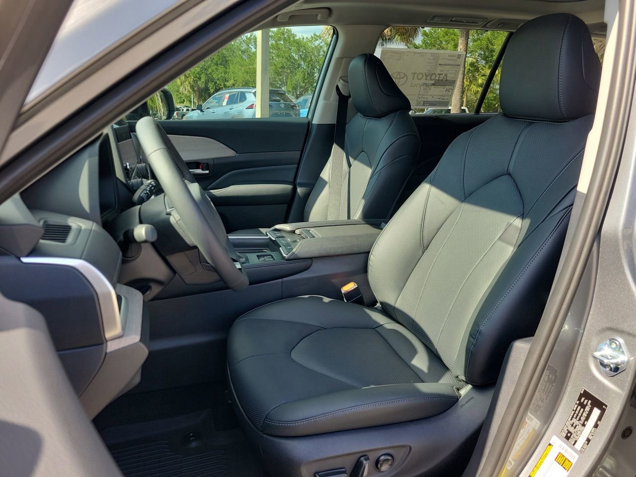 New 2026 Toyota Grand Highlander Limited AWD/4WD image 18