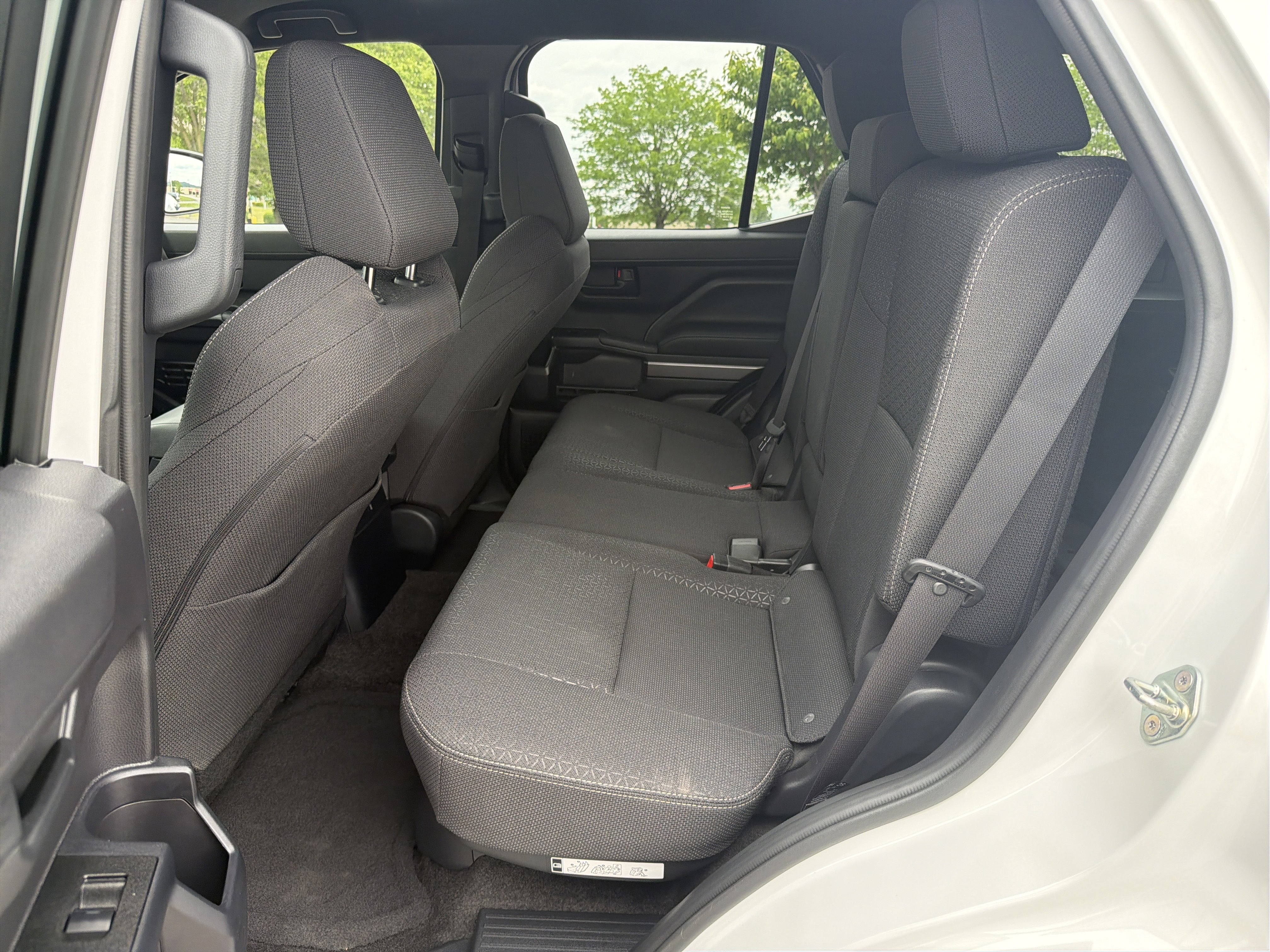 Certified 2025 Toyota 4Runner SR5 AWD/4WD image 28
