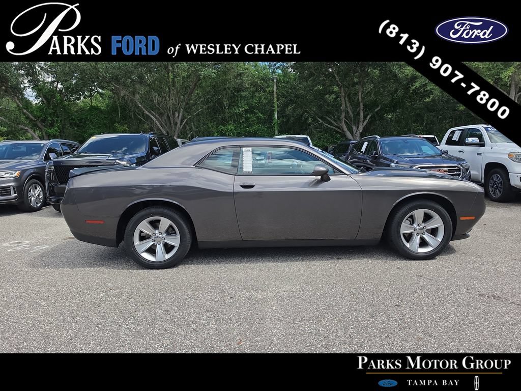 Used 2023 Dodge Challenger SXT RWD image 3