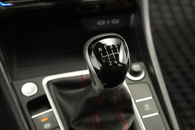 Used 2025 Volkswagen Jetta GLI Autobahn FWD image 42