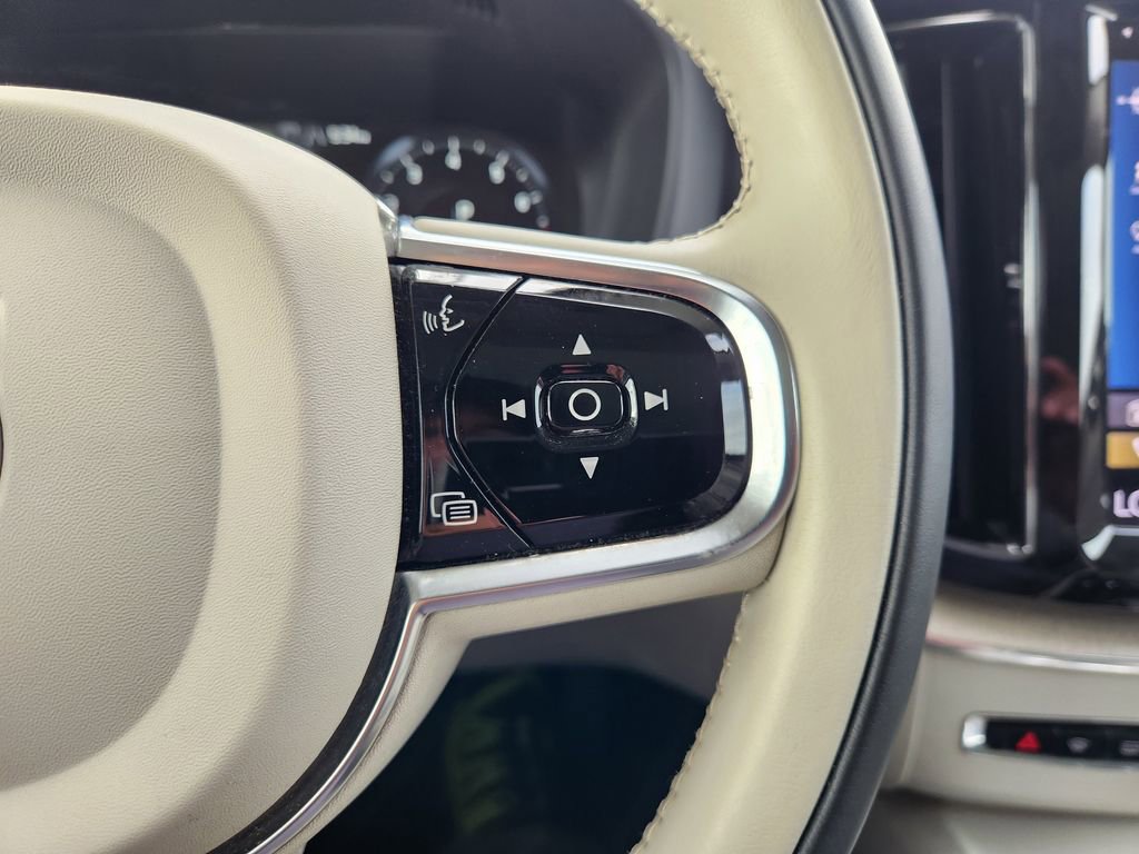 Used 2021 Volvo XC60 T5 Inscription w/ Protection Package Premier FWD image 29