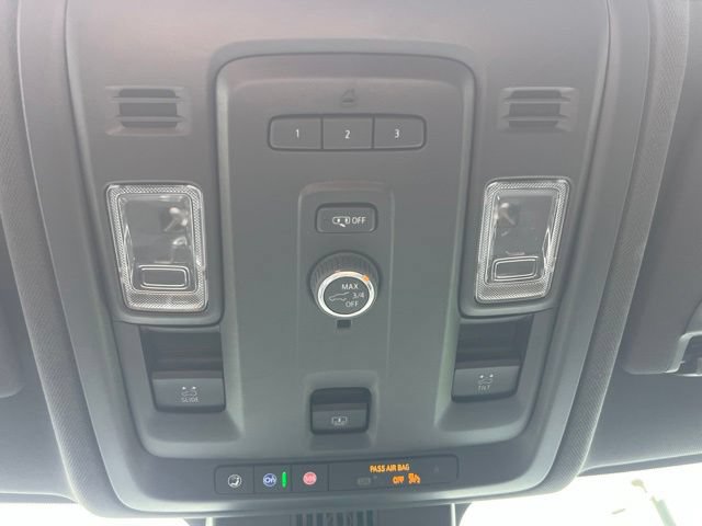 Used 2023 GMC Yukon SLT AWD/4WD image 22