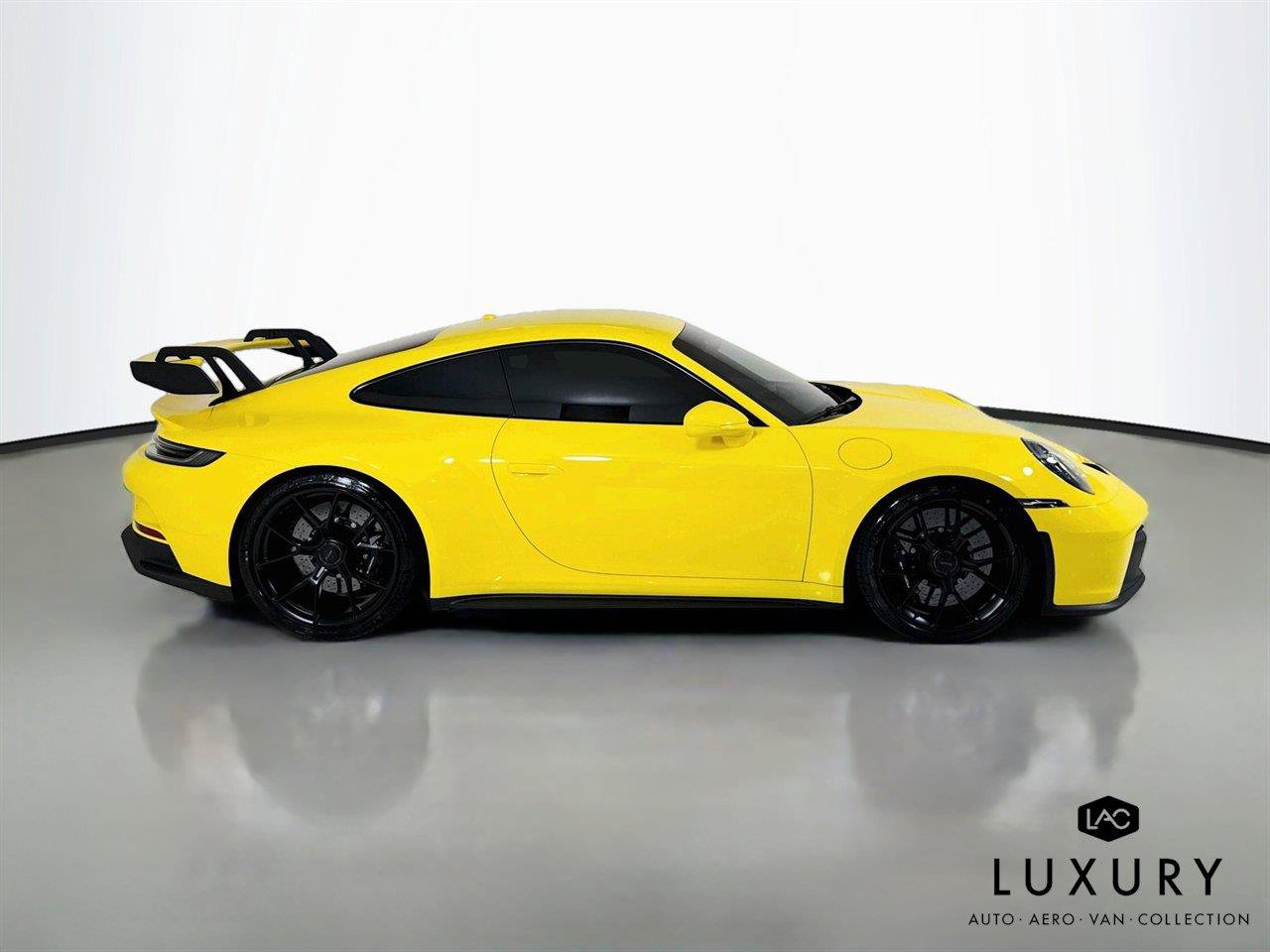 Used 2022 Porsche 911 GT3 RWD image 5