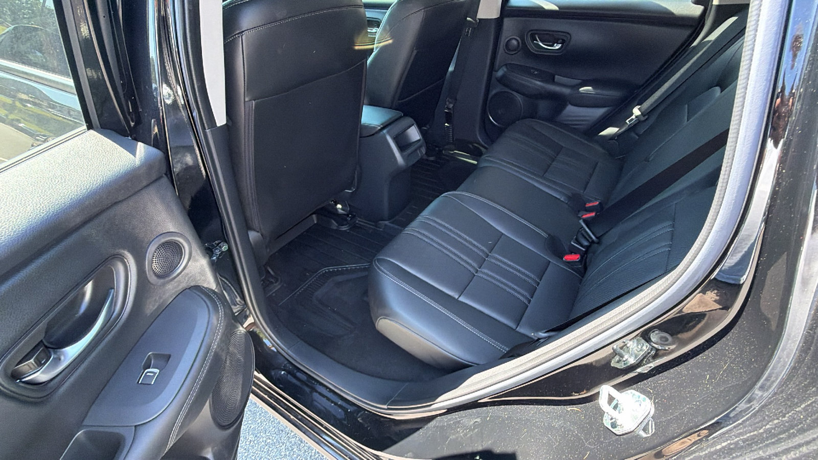 Used 2026 Honda HR-V EX-L image 23