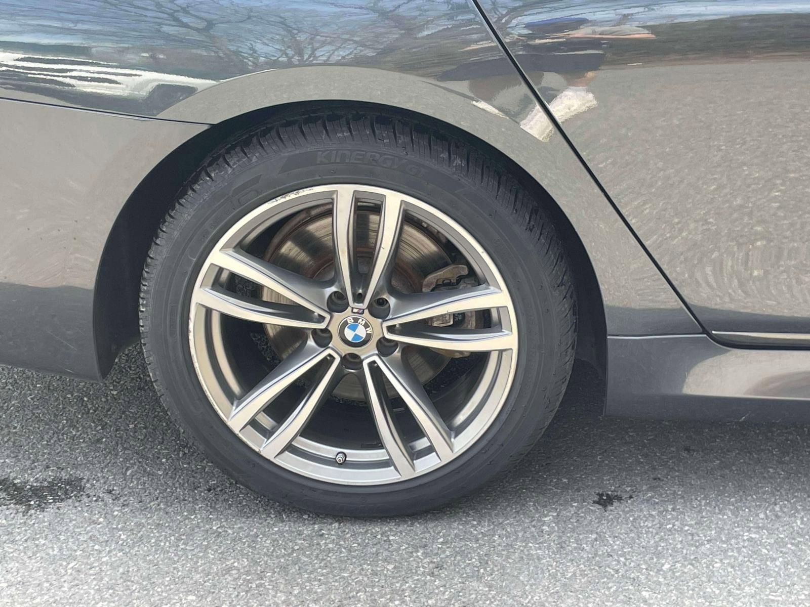 Used 2019 BMW 740i xDrive w/ M Sport Package image 9