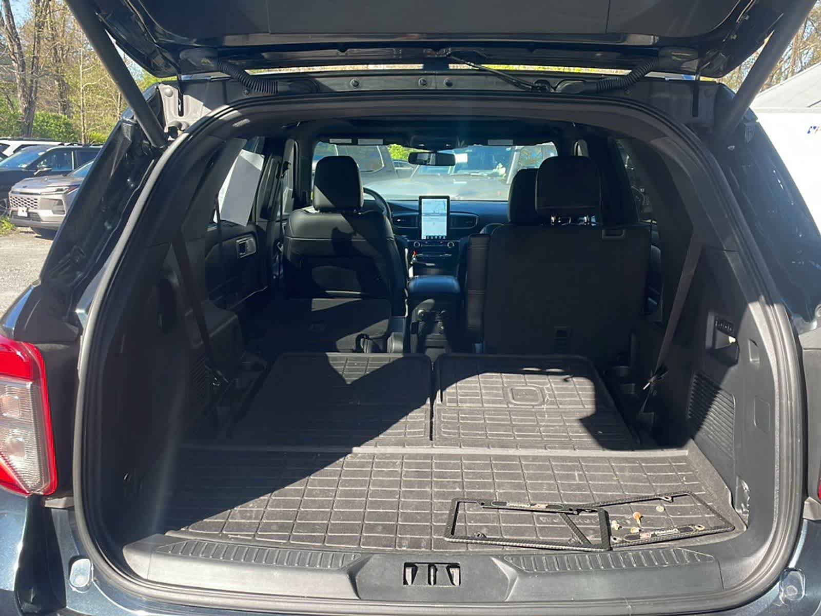 Used 2022 Ford Explorer ST w/ Equipment Group 401A AWD/4WD image 7