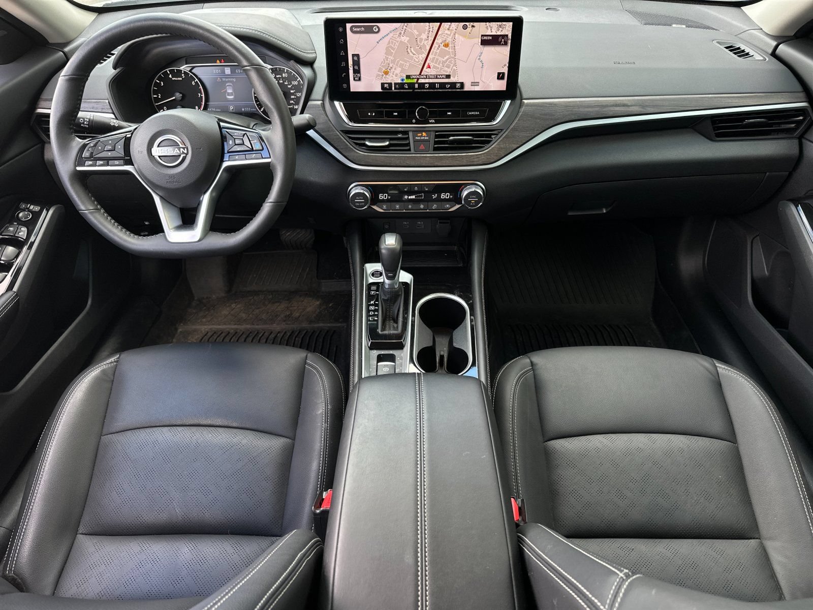 Used 2025 Nissan Altima 2.5 SL AWD/4WD image 12