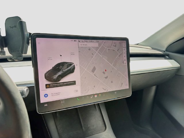 Used 2022 Tesla Model Y Performance AWD/4WD image 37