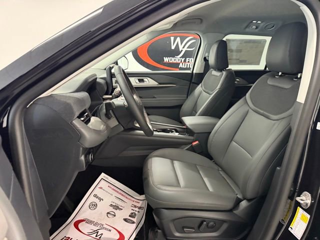 New 2026 Ford Explorer Active w/ Active Comfort Package image 12
