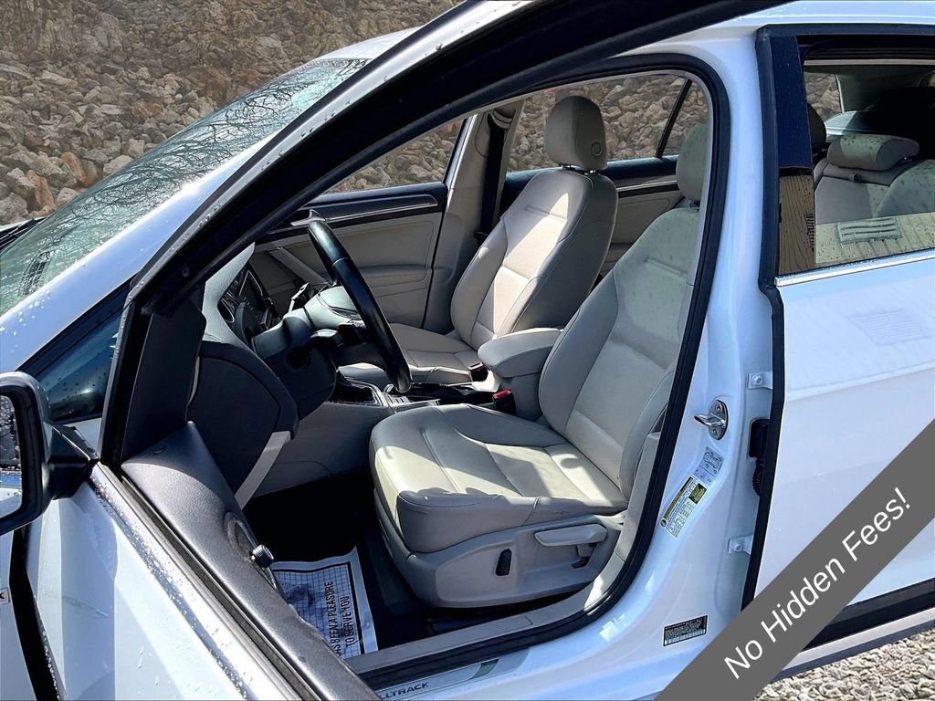 Used 2017 Volkswagen Golf Alltrack SE AWD/4WD image 23