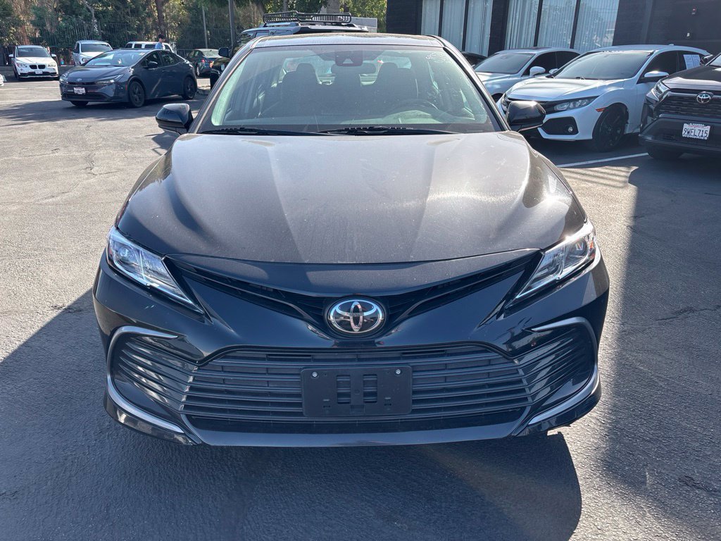 Used 2024 Toyota Camry LE FWD image 9