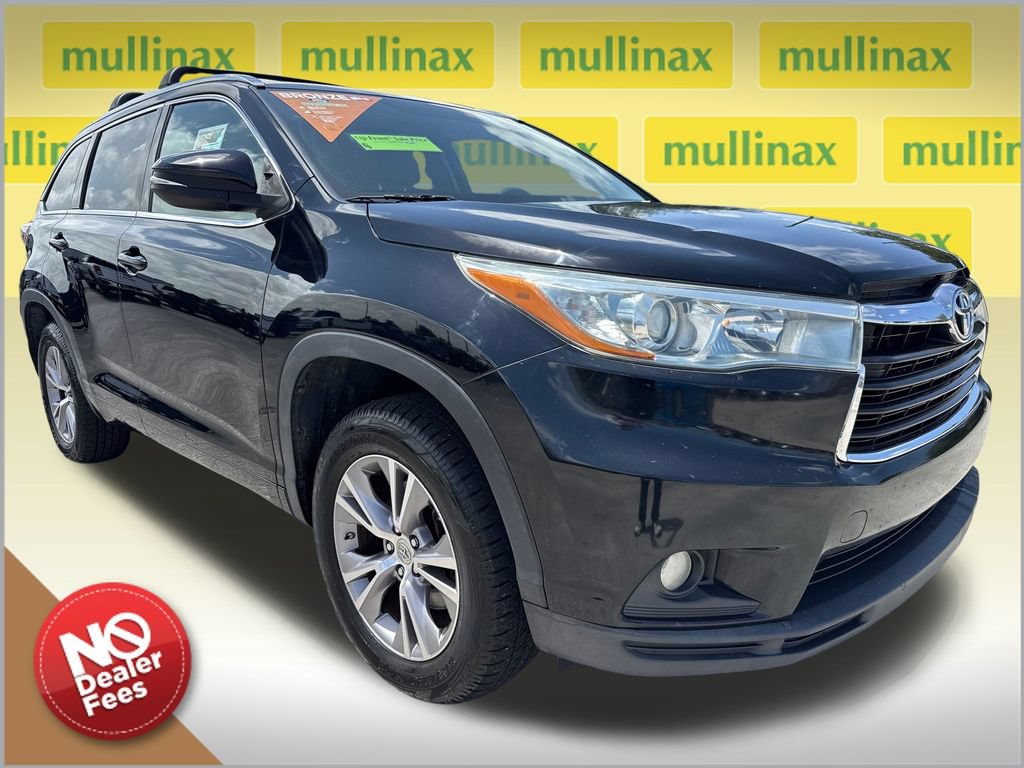 Used 2015 Toyota Highlander XLE FWD image 1