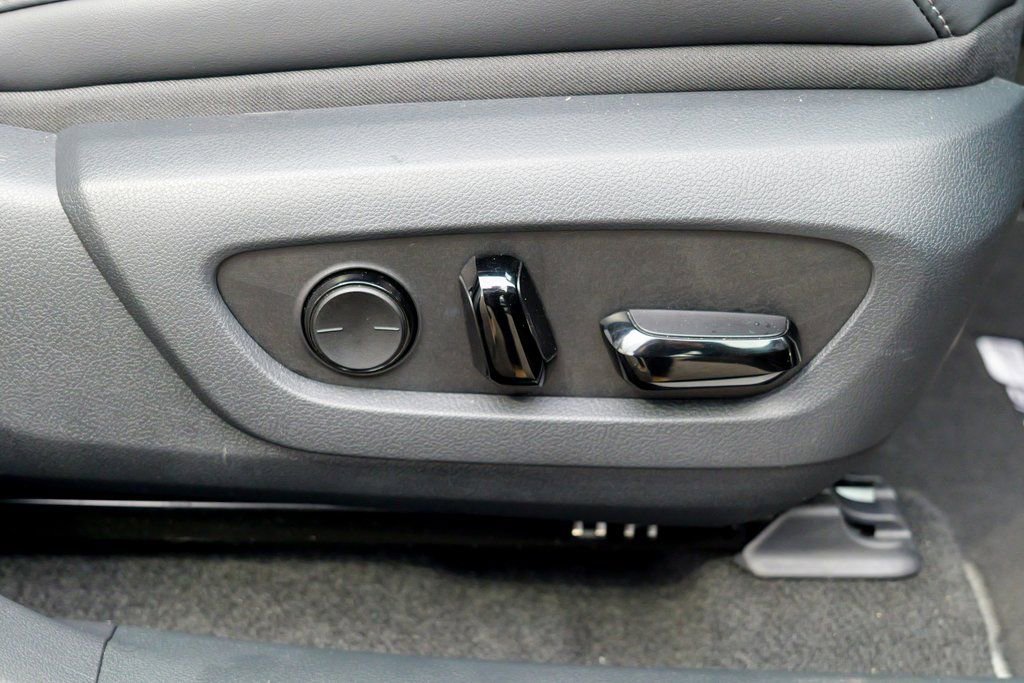 Used 2023 Lexus RX 350 F Sport image 40