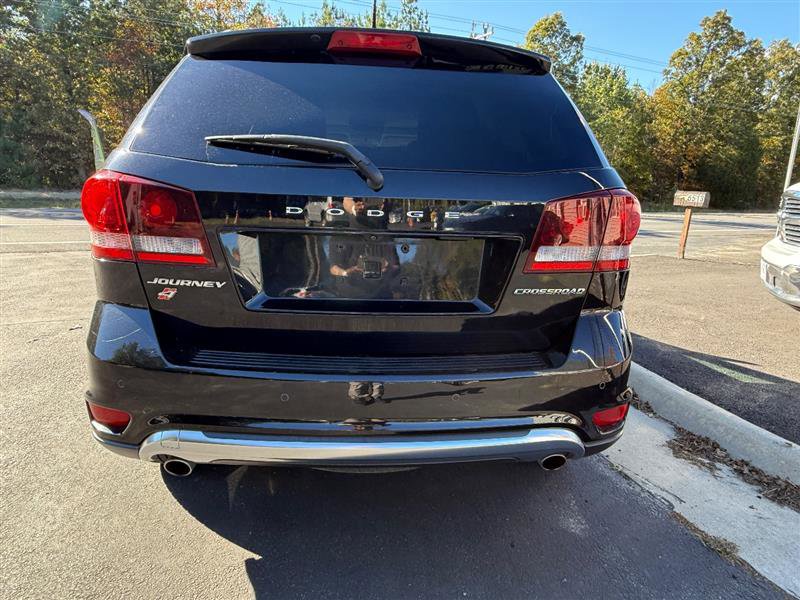 Used 2018 Dodge Journey Crossroad w/ Nav & Sun Group image 4