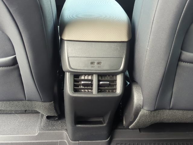 New 2026 Chevrolet Equinox LT w/ Convenience Package II image 7