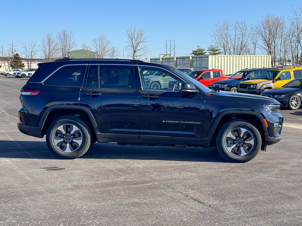 Used 2022 Jeep Grand Cherokee Limited 4xe image 7