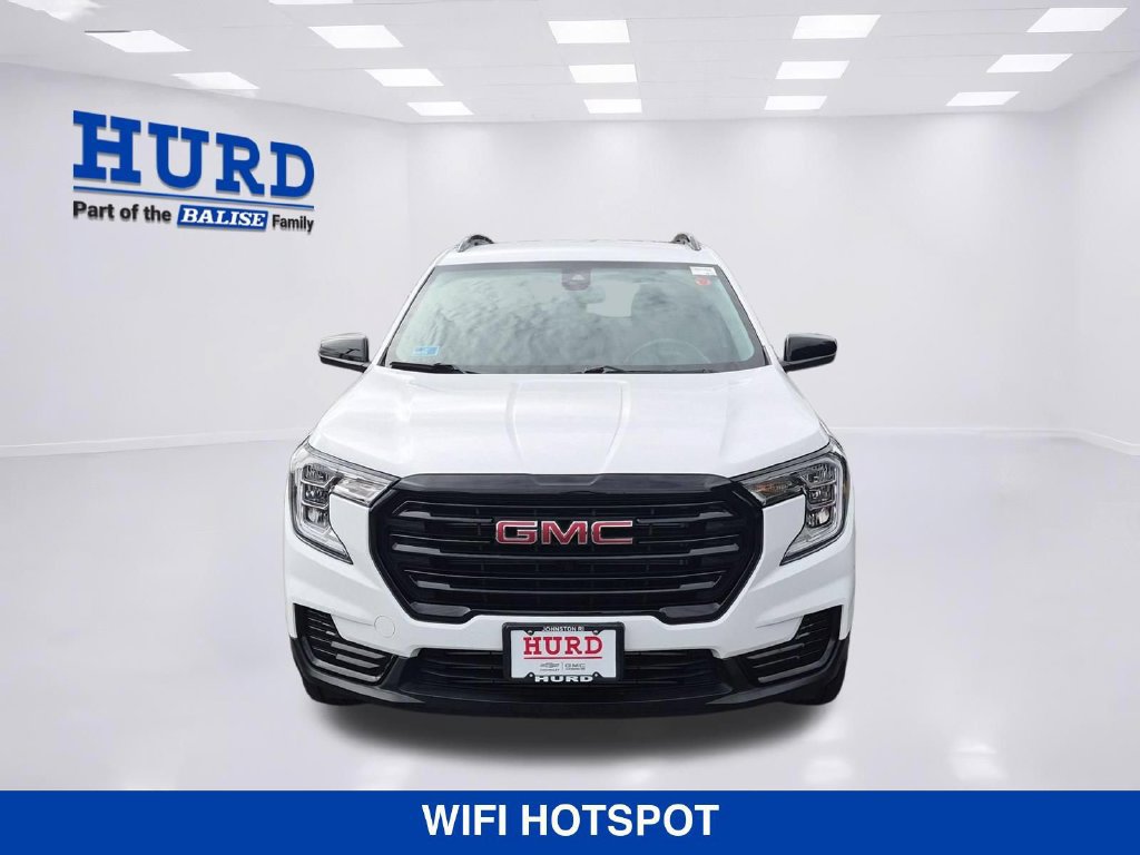 Used 2023 GMC Terrain SLE w/ Driver Convenience Package AWD/4WD image 8