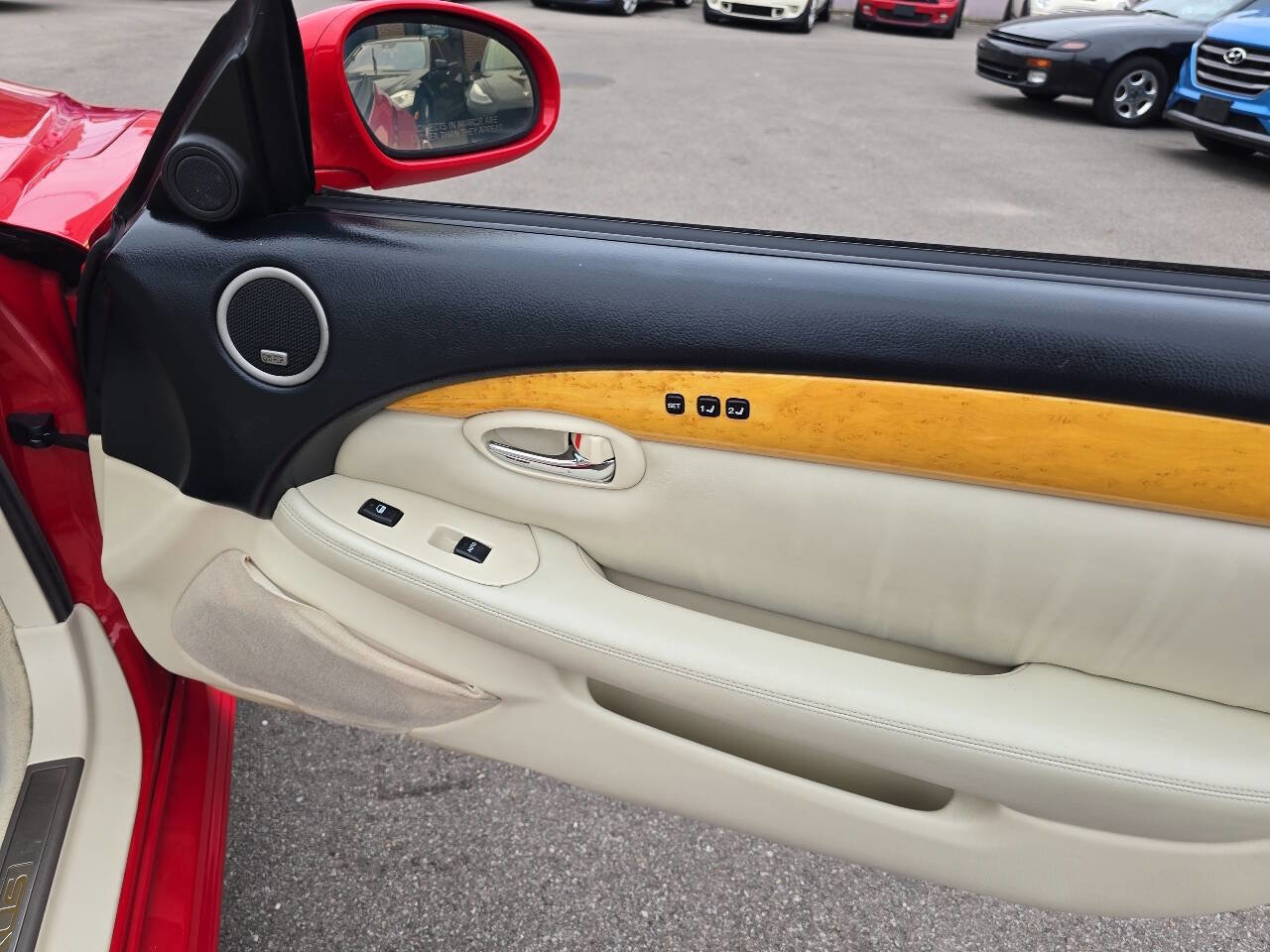 Used 2002 Lexus SC 430 Convertible image 28