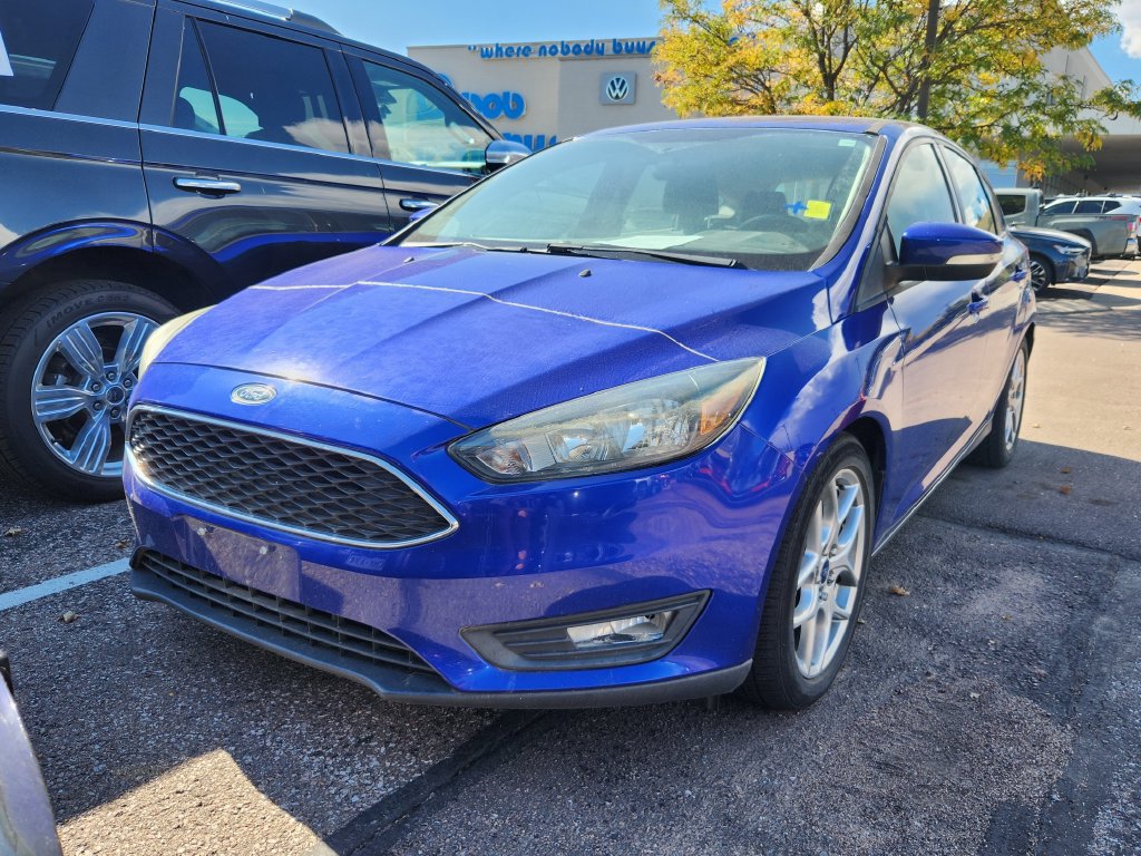 Used 2015 Ford Focus SE w/ Equipment Group 201A FWD image 3