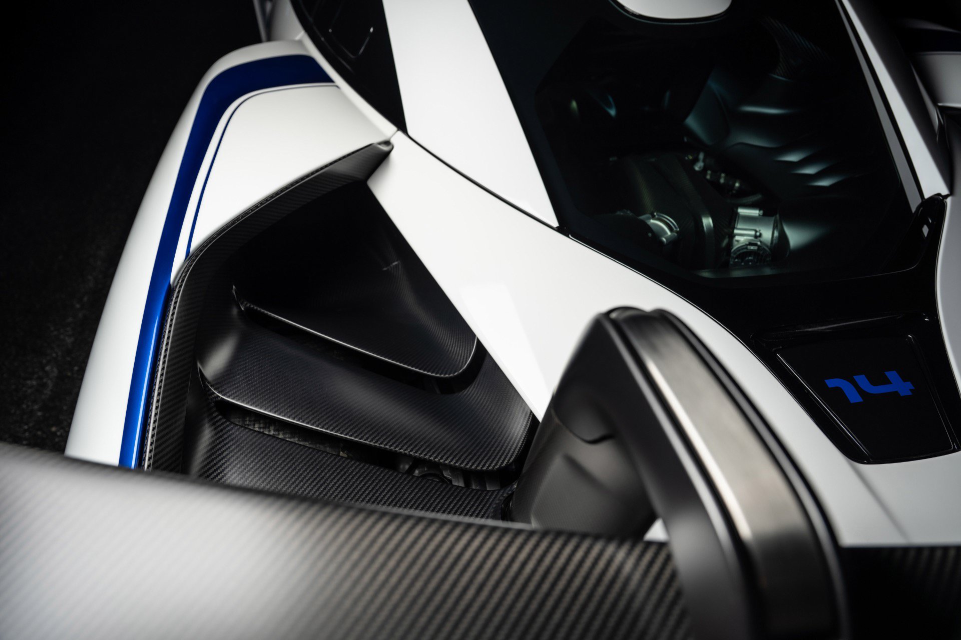 Used 2019 McLaren Senna RWD image 54