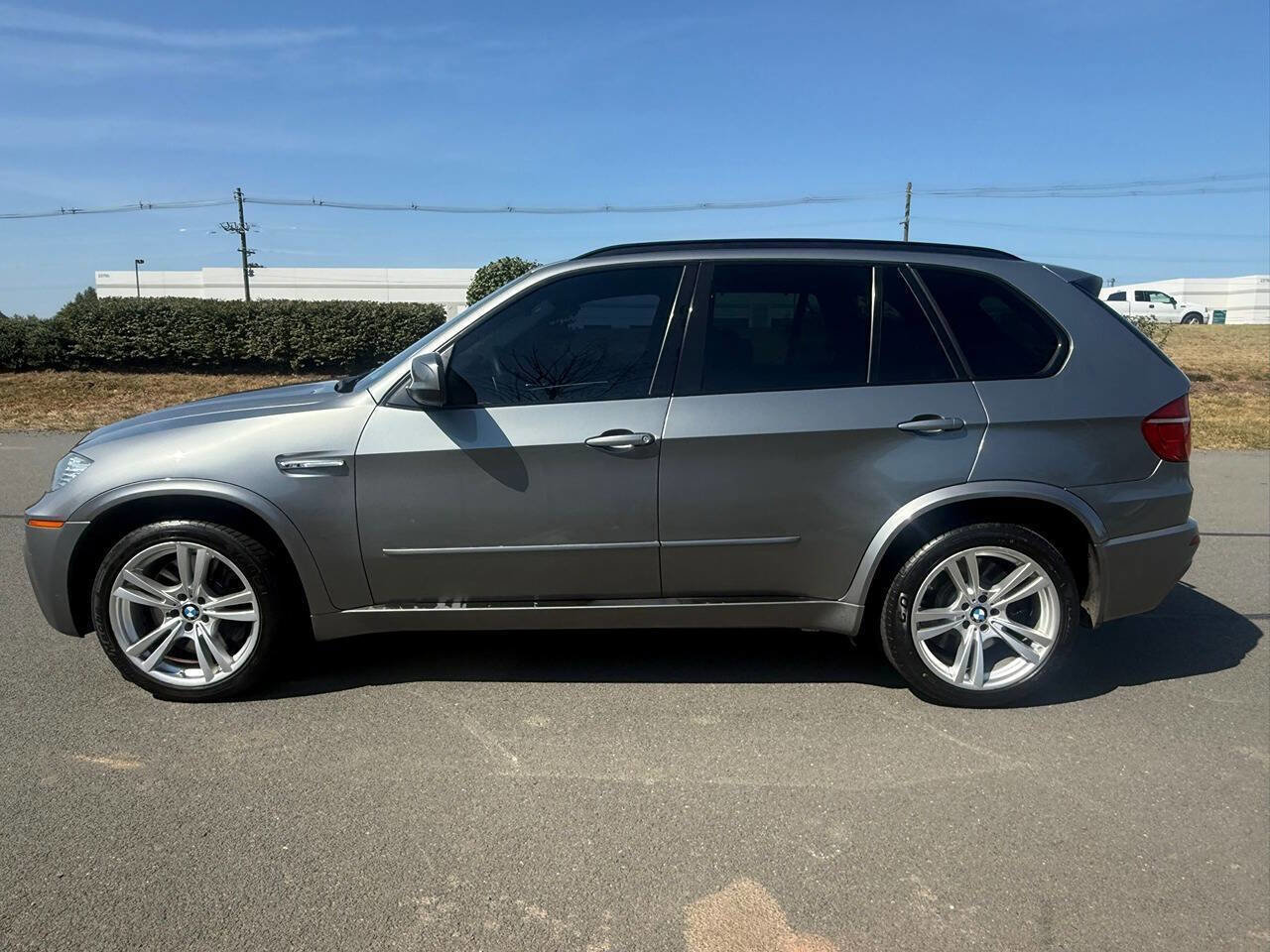 Used 2011 BMW X5 M image 6
