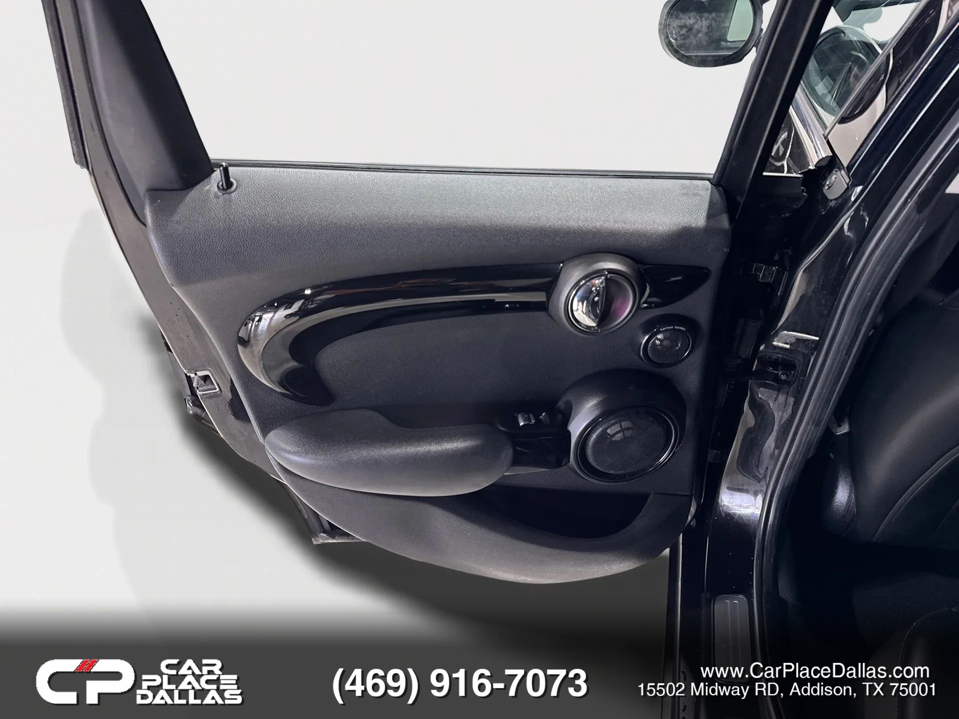 Used 2018 MINI Cooper S FWD image 17