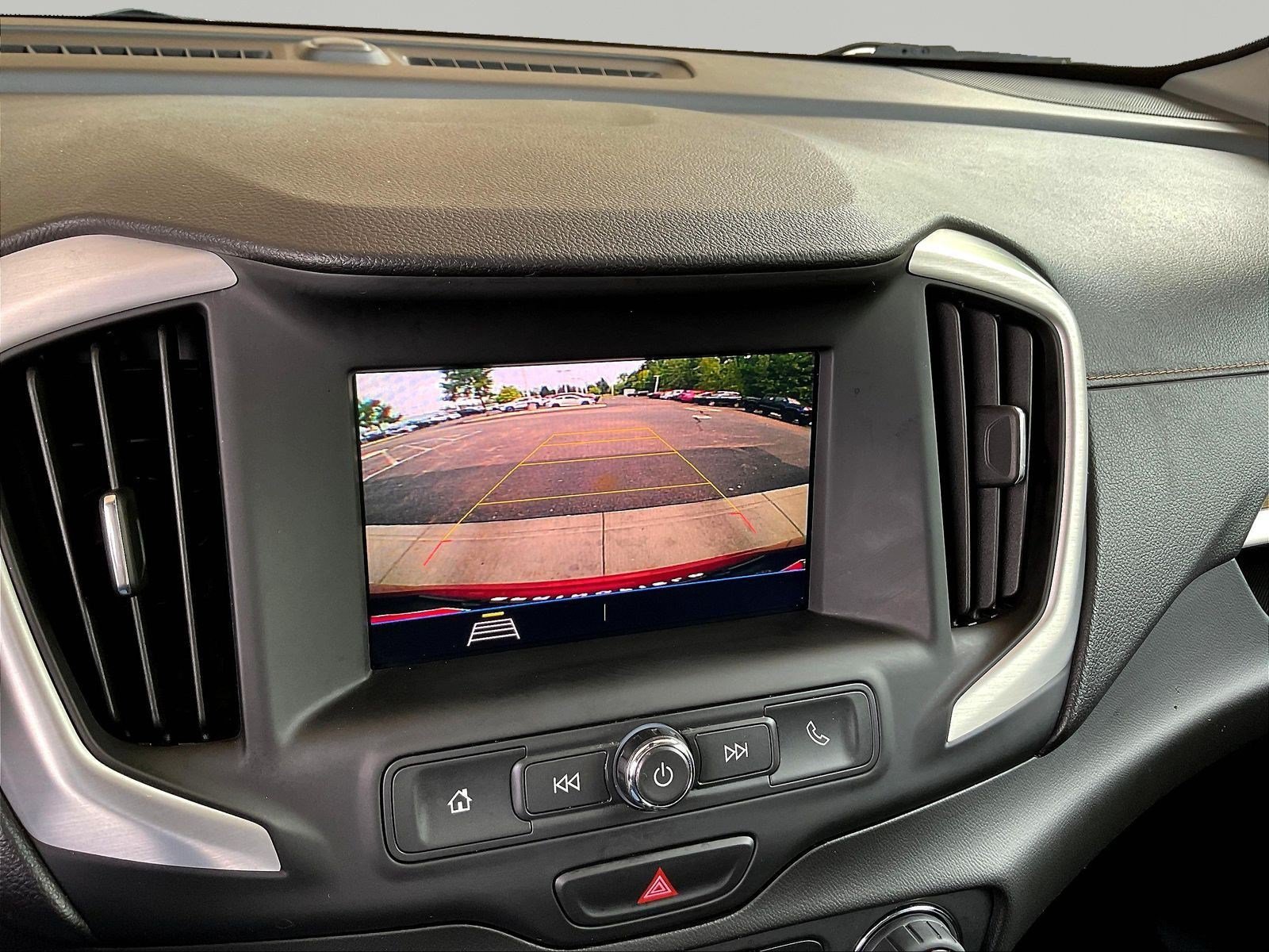 Used 2021 GMC Terrain SLE w/ Driver Convenience Package FWD image 14