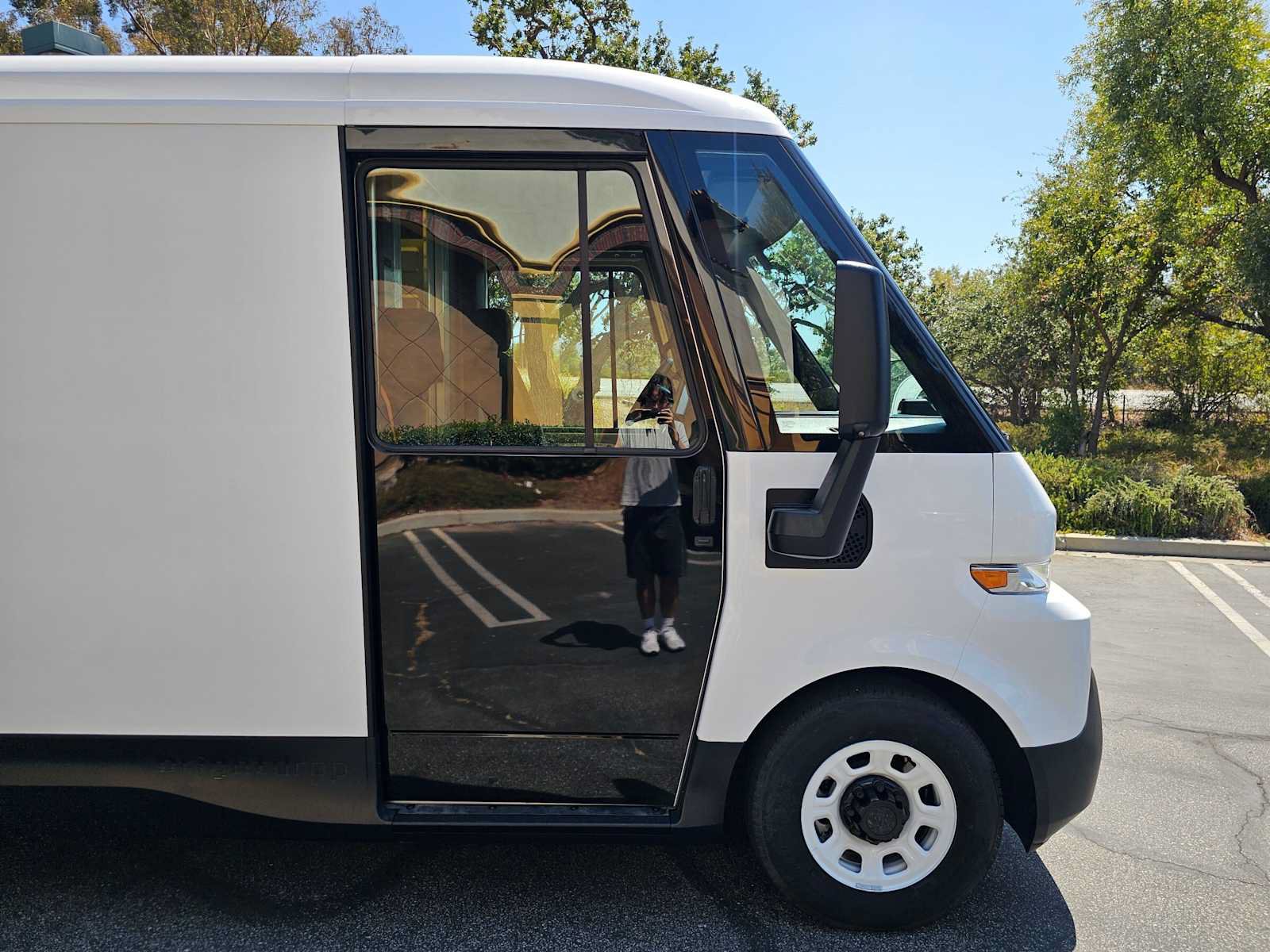 Used 2023 Chevrolet Brightdrop 600 w/ Active Safety Package 2 AWD/4WD image 10