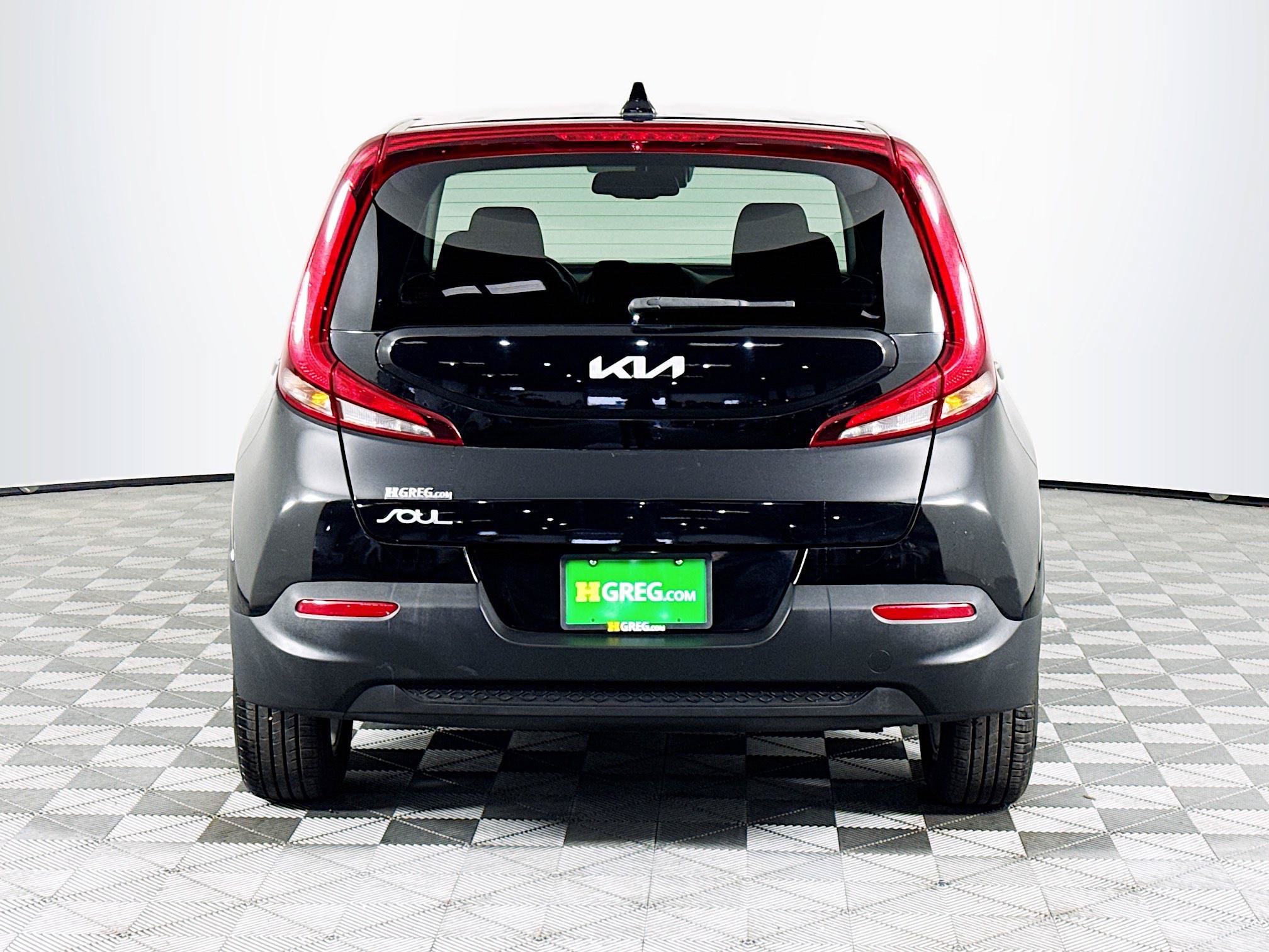 Used 2022 Kia Soul S FWD image 7