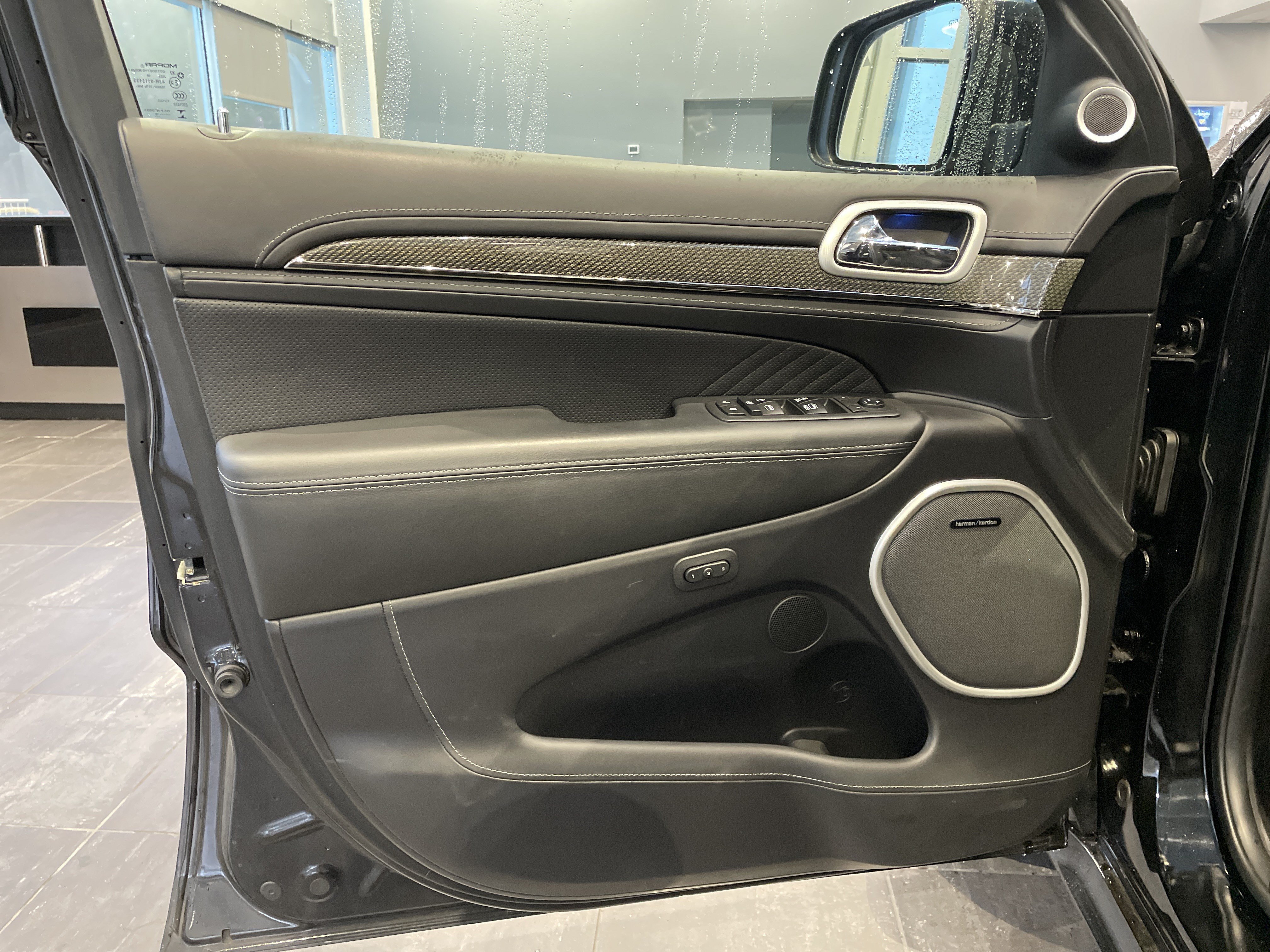 Used 2018 Jeep Grand Cherokee Trackhawk AWD/4WD image 16