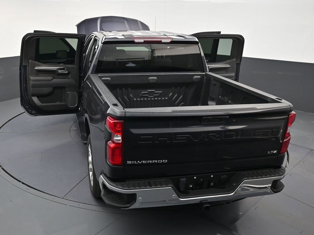 Used 2023 Chevrolet Silverado 1500 LTZ RWD image 32