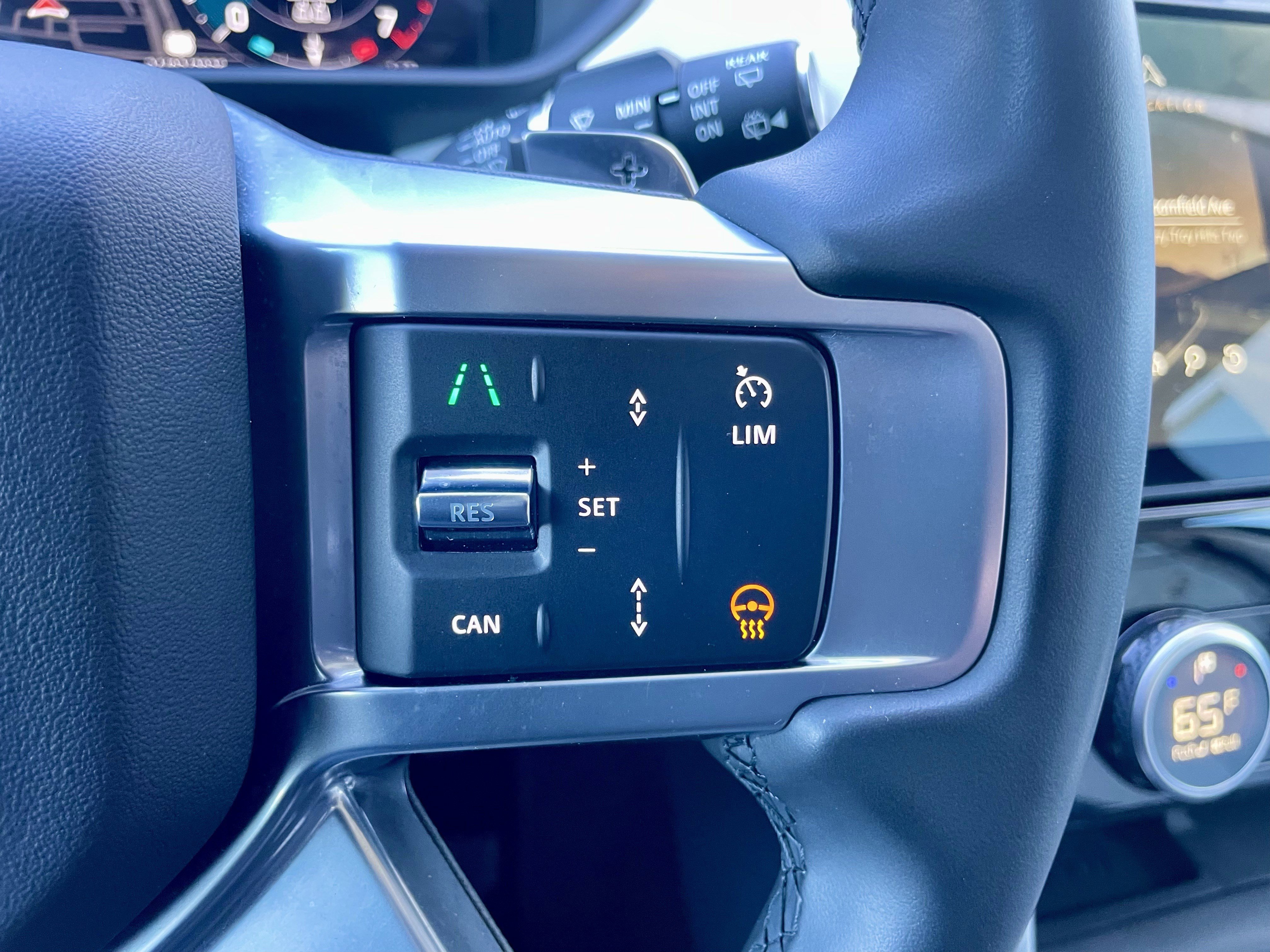 Certified 2024 Land Rover Discovery S image 22