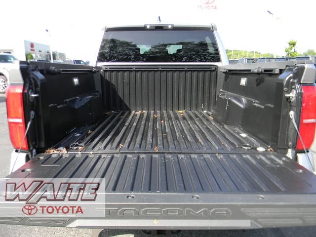 Certified 2025 Toyota Tacoma TRD Sport AWD/4WD image 4