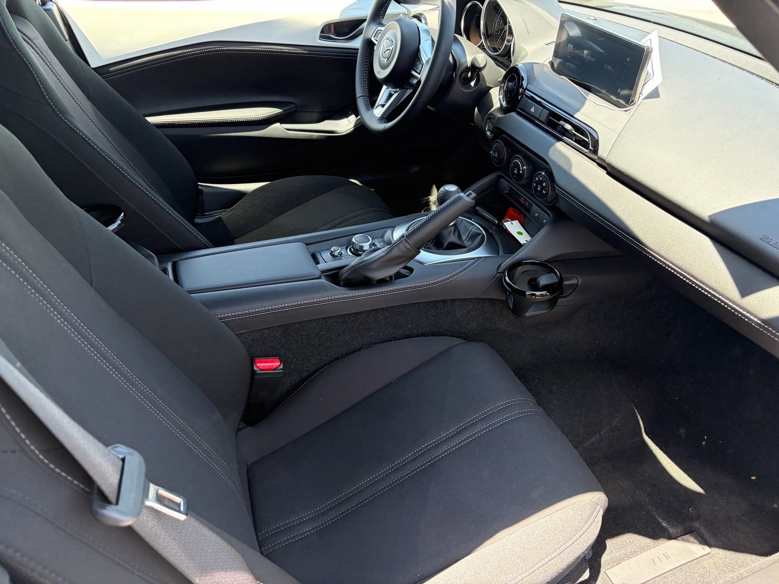 New 2026 MAZDA MX-5 Miata Club w/ Weather Package RWD image 21