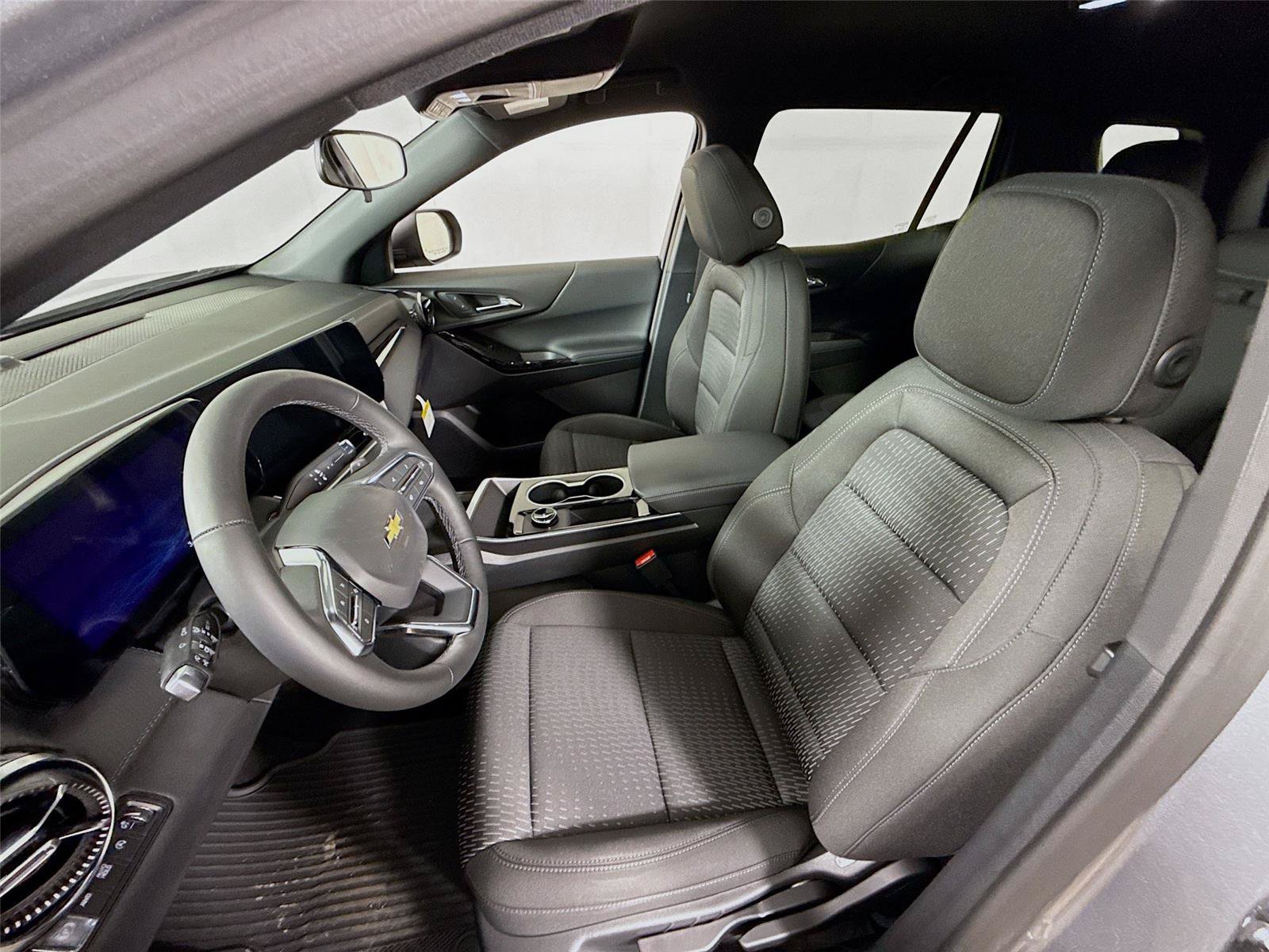 New 2026 Chevrolet Equinox LT AWD/4WD image 15