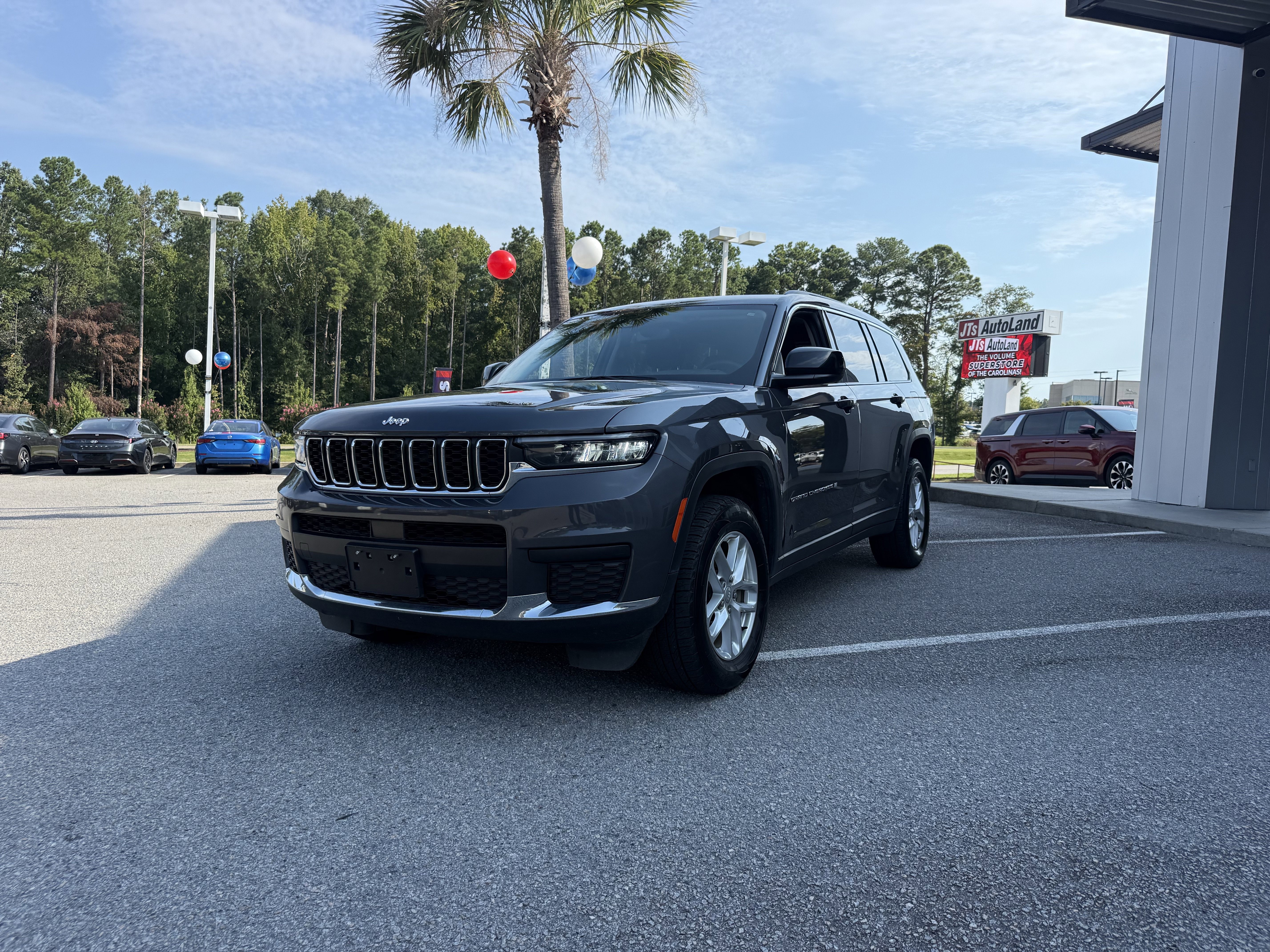 Used 2023 Jeep Grand Cherokee L Laredo
