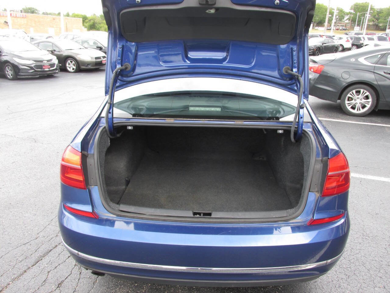 Used 2016 Volkswagen Passat 1.8T S FWD image 15