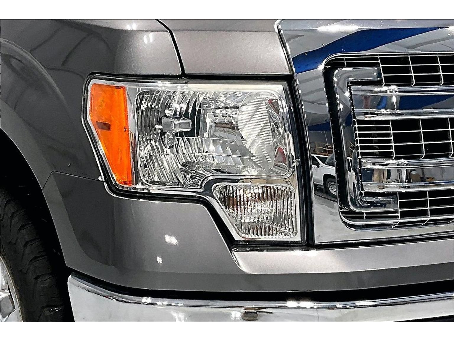 Used 2014 Ford F150 XLT w/ Equipment Group 302A Luxury AWD/4WD image 45